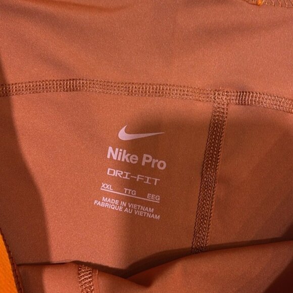 Nike Pro Dri Fit Mid-Rise 3in GRX Short - Picture 6 of 8